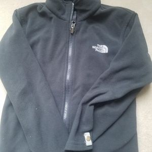 boys Northface pullover